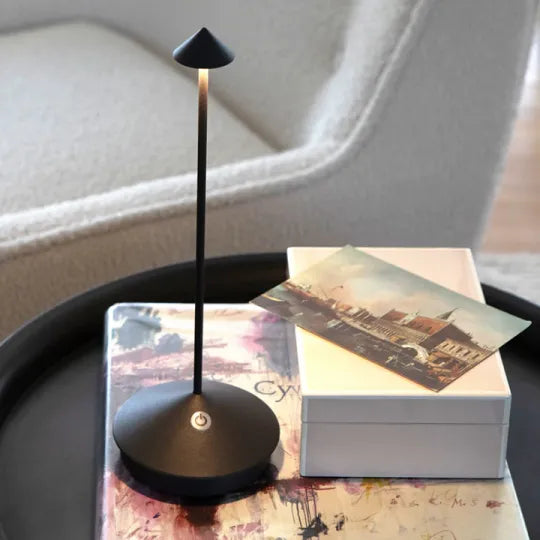 Lampe de table LED sans fil blanc chaud minimaliste