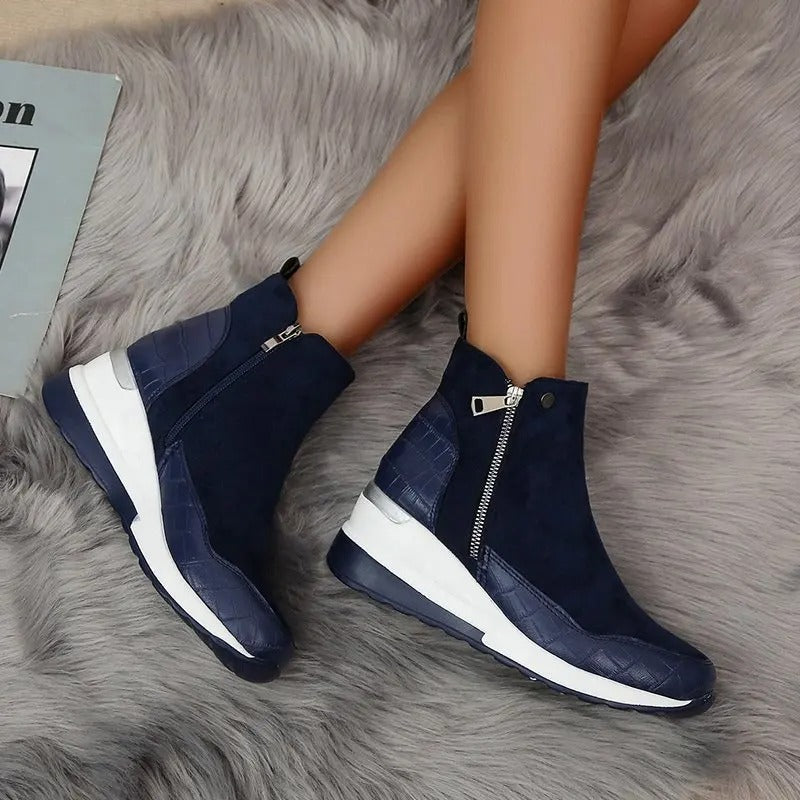 Ariella | Bottes compensées pour femme aspect daim avec talon compensé confortable
