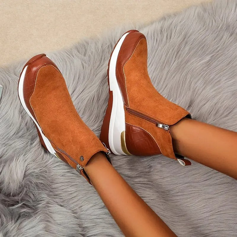 Ariella | Bottes compensées pour femme aspect daim avec talon compensé confortable