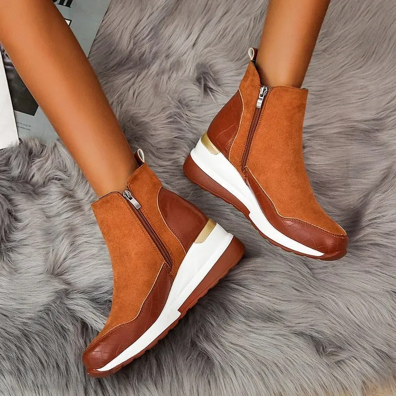 Ariella | Bottes compensées pour femme aspect daim avec talon compensé confortable