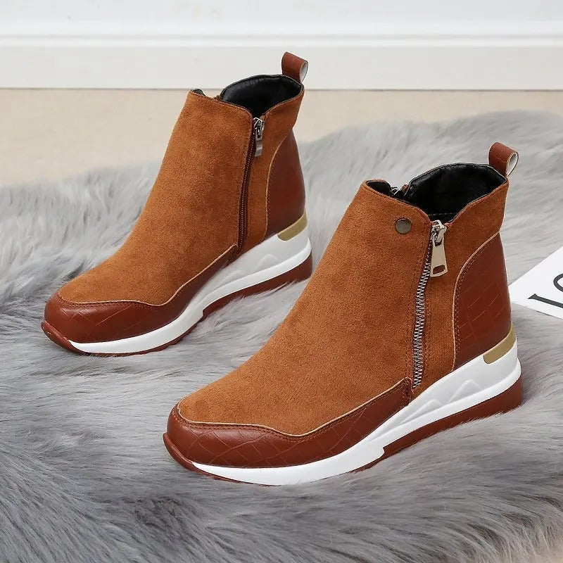 Ariella | Bottes compensées pour femme aspect daim avec talon compensé confortable