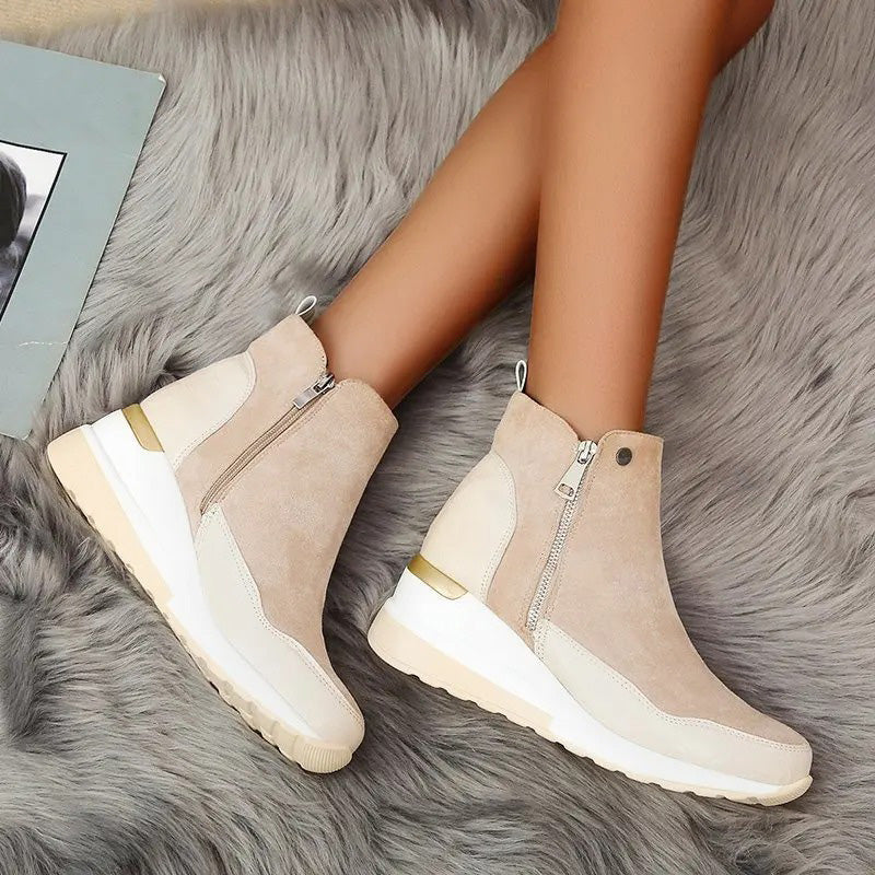 Ariella | Bottes compensées pour femme aspect daim avec talon compensé confortable