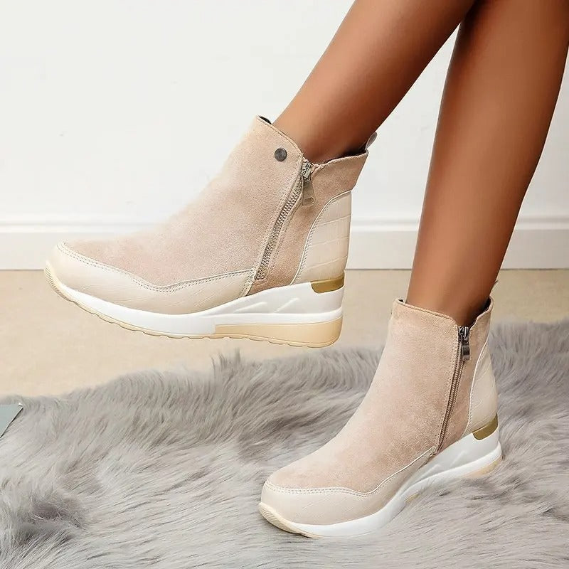 Ariella | Bottes compensées pour femme aspect daim avec talon compensé confortable