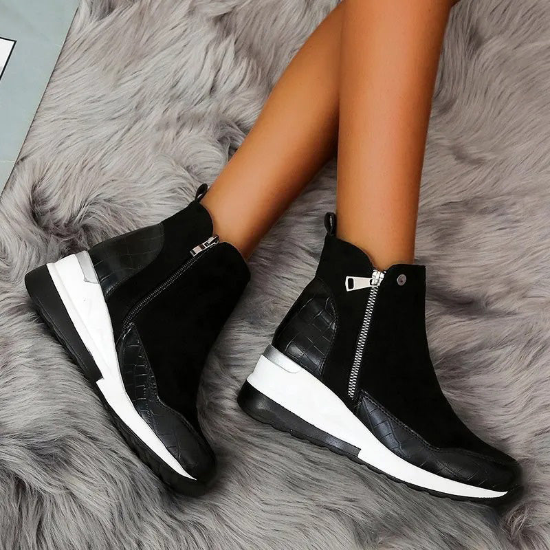 Ariella | Bottes compensées pour femme aspect daim avec talon compensé confortable