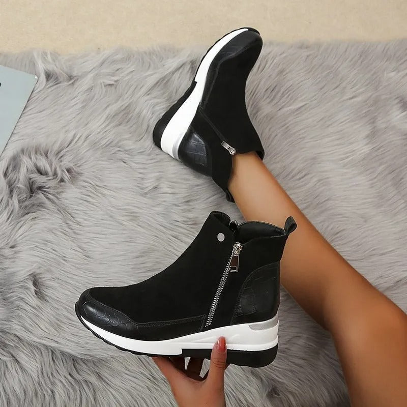 Ariella | Bottes compensées pour femme aspect daim avec talon compensé confortable