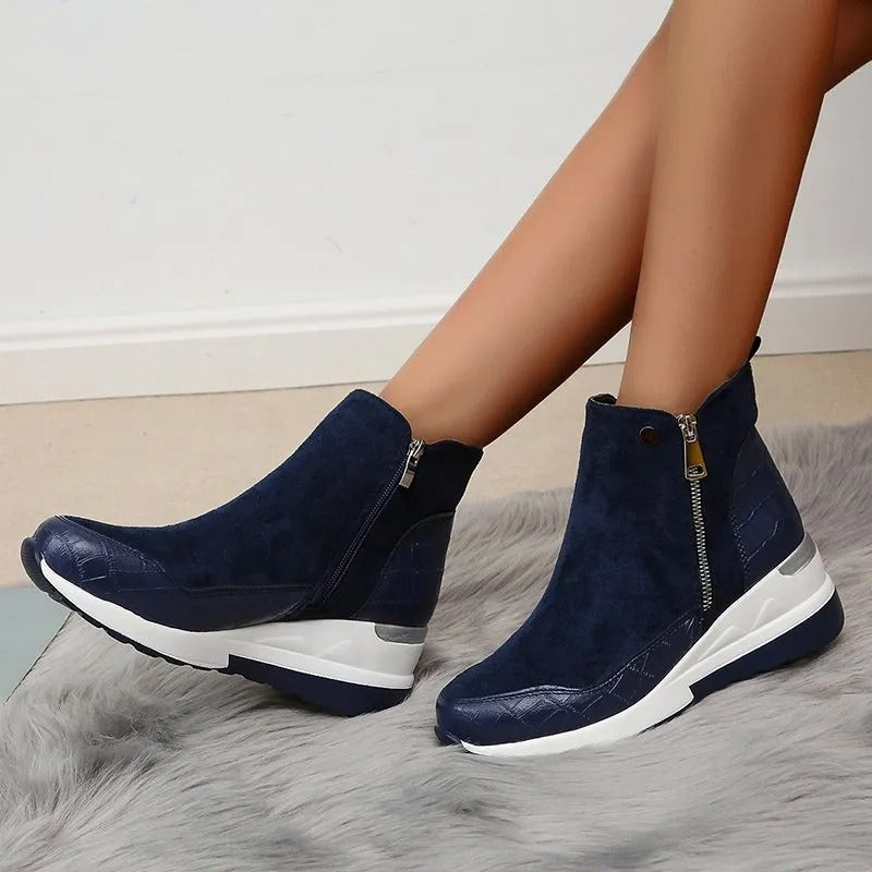 Ariella | Bottes compensées pour femme aspect daim avec talon compensé confortable