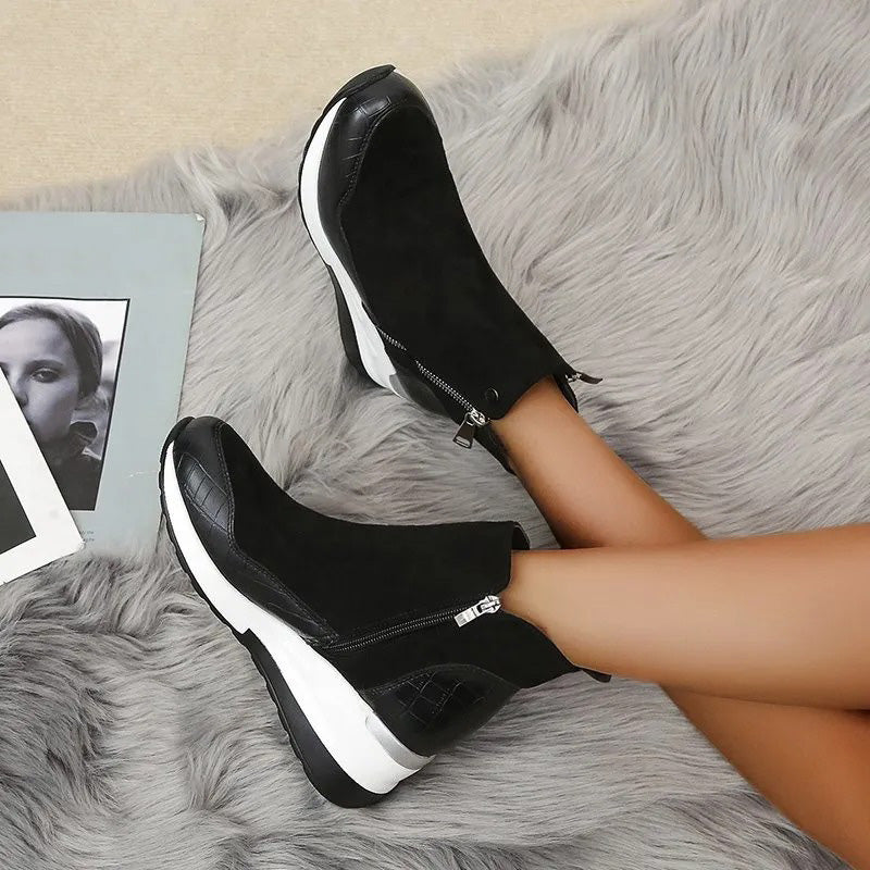 Ariella | Bottes compensées pour femme aspect daim avec talon compensé confortable
