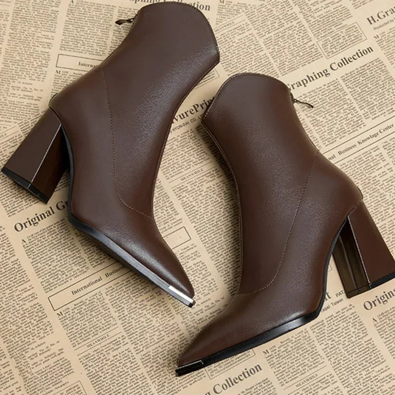 Chelsea-Stiefelette aus Leder mit Chromspitze 7