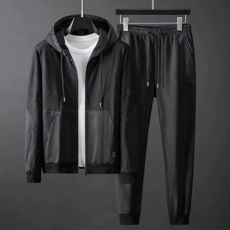 Damen Trainingsanzug im Techwear-Stil für Sport und Alltag 3