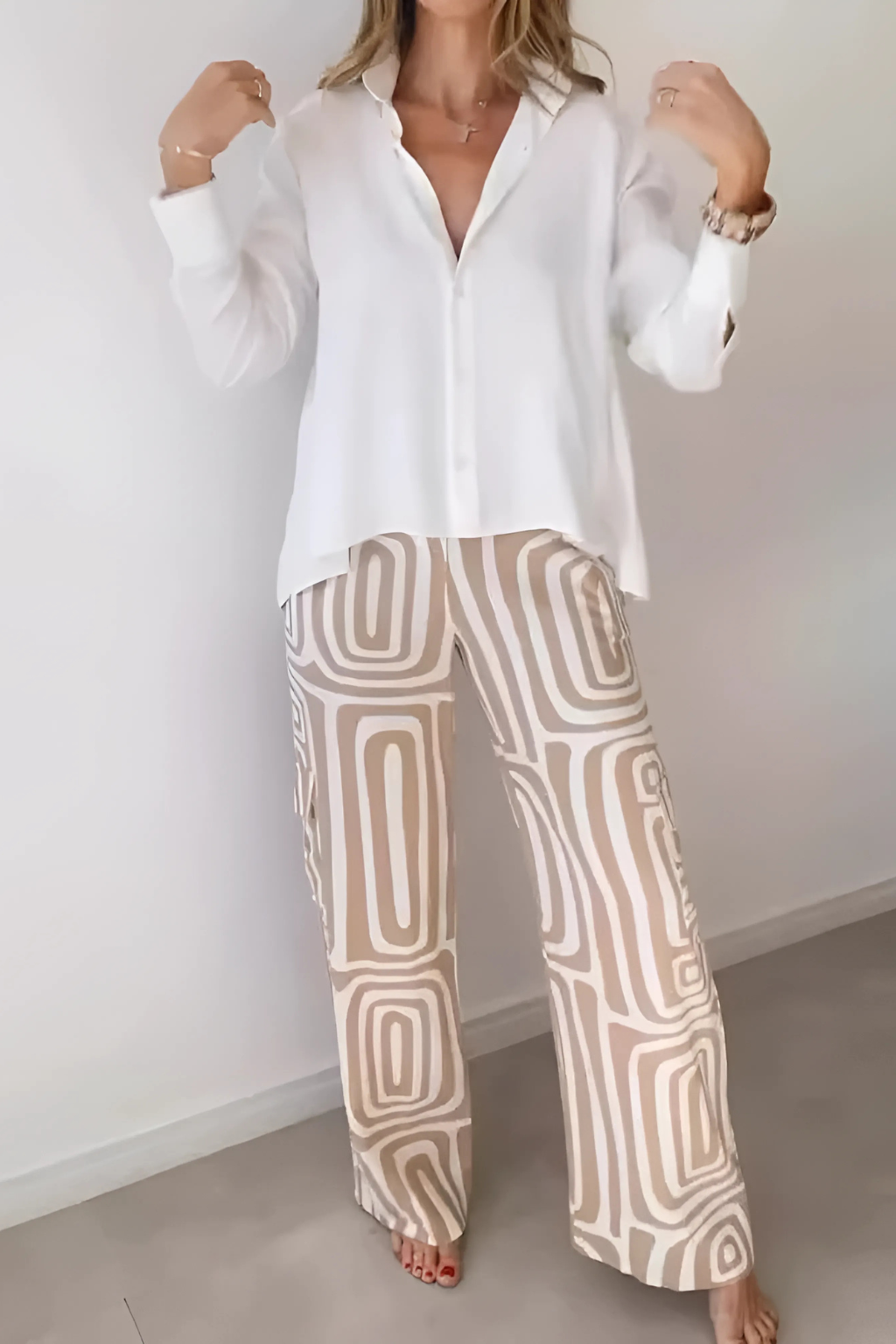 Elegantes Damen Büroset | Zweiteiliges Outfit mit Langarmhemd & Weitenhosen | Vielseitig für Stil und Komfort 2