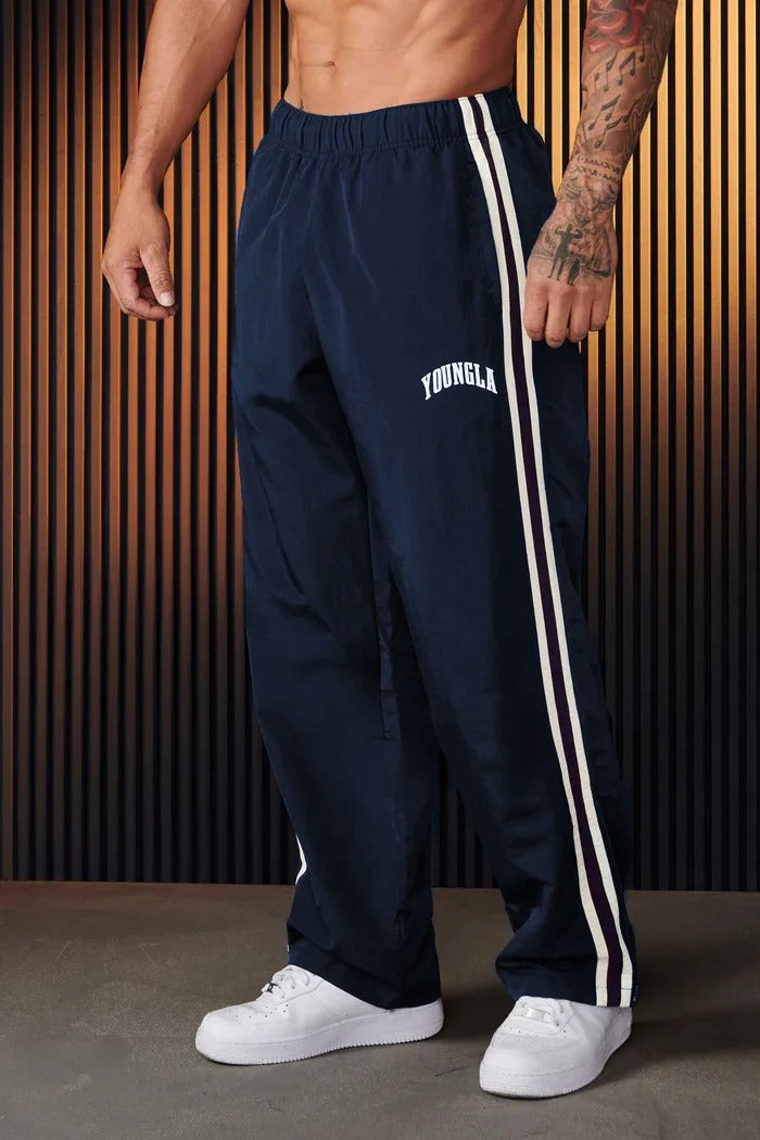 Florian | Herren Sporthose mit seitlichen Streifen 4