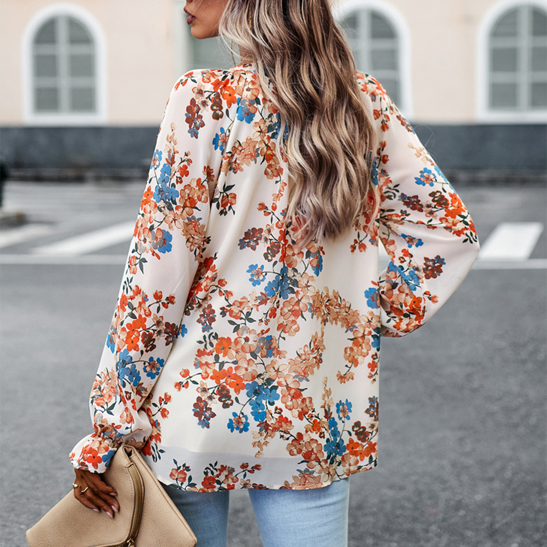 Leichte Sommerbluse mit Blumendruck und V-Ausschnitt | Elegante Bluse für Stil und Komfort 1