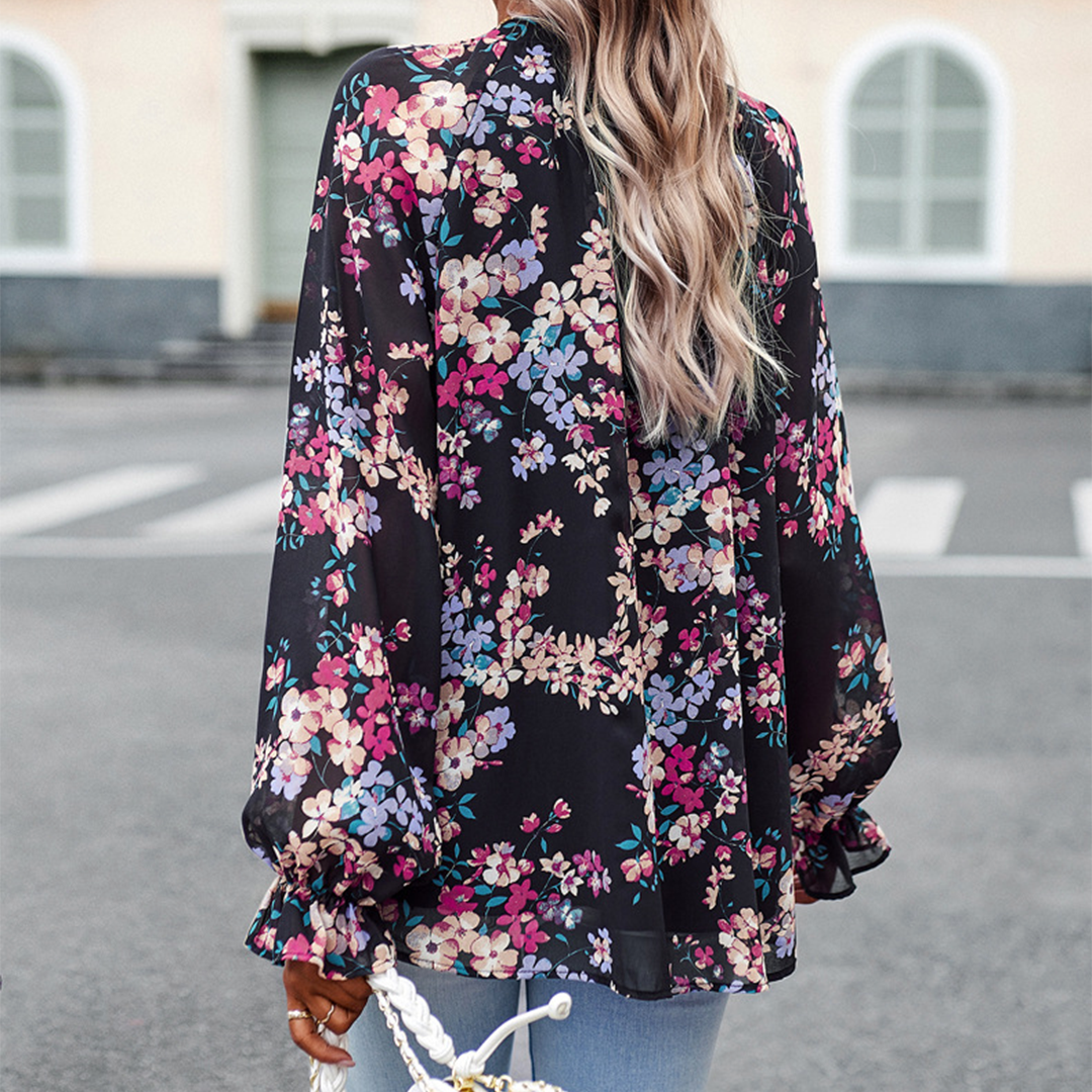 Leichte Sommerbluse mit Blumendruck und V-Ausschnitt | Elegante Bluse für Stil und Komfort 3