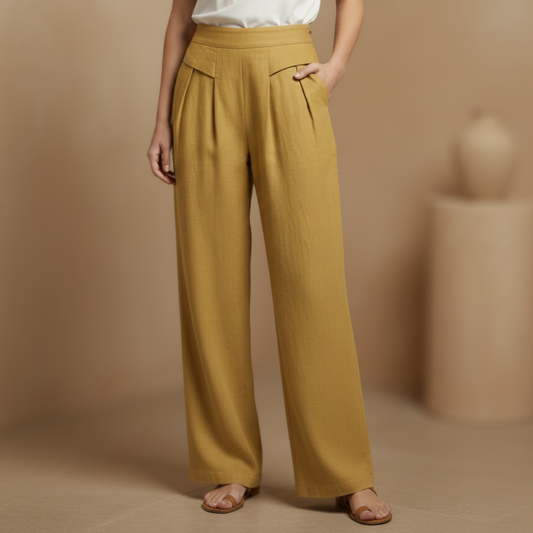 Helle Damen Hose mit hohem Bund, weitem Bein und Taschen für entspannte Momente