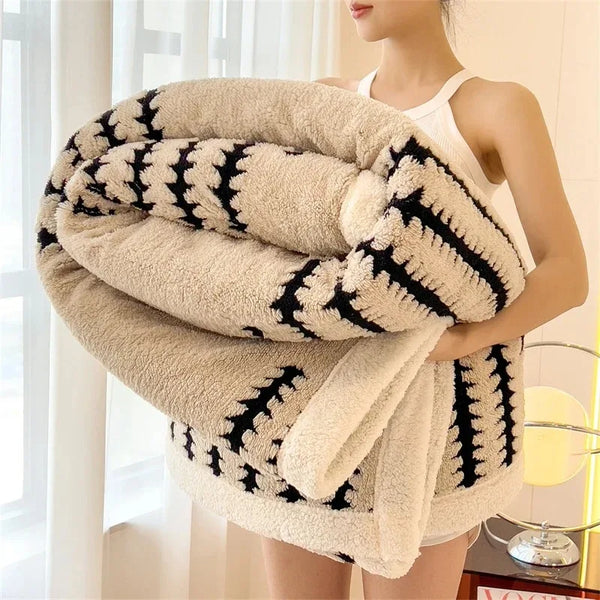 Flauschige Decke mit Plüsch-Sherpa-Fleece