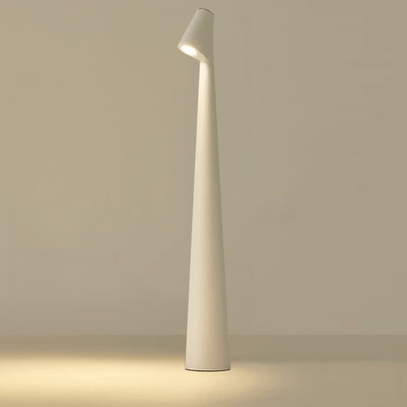 Metall Tischlampe - Wiederaufladbar & stilvoll für drinnen & draußen