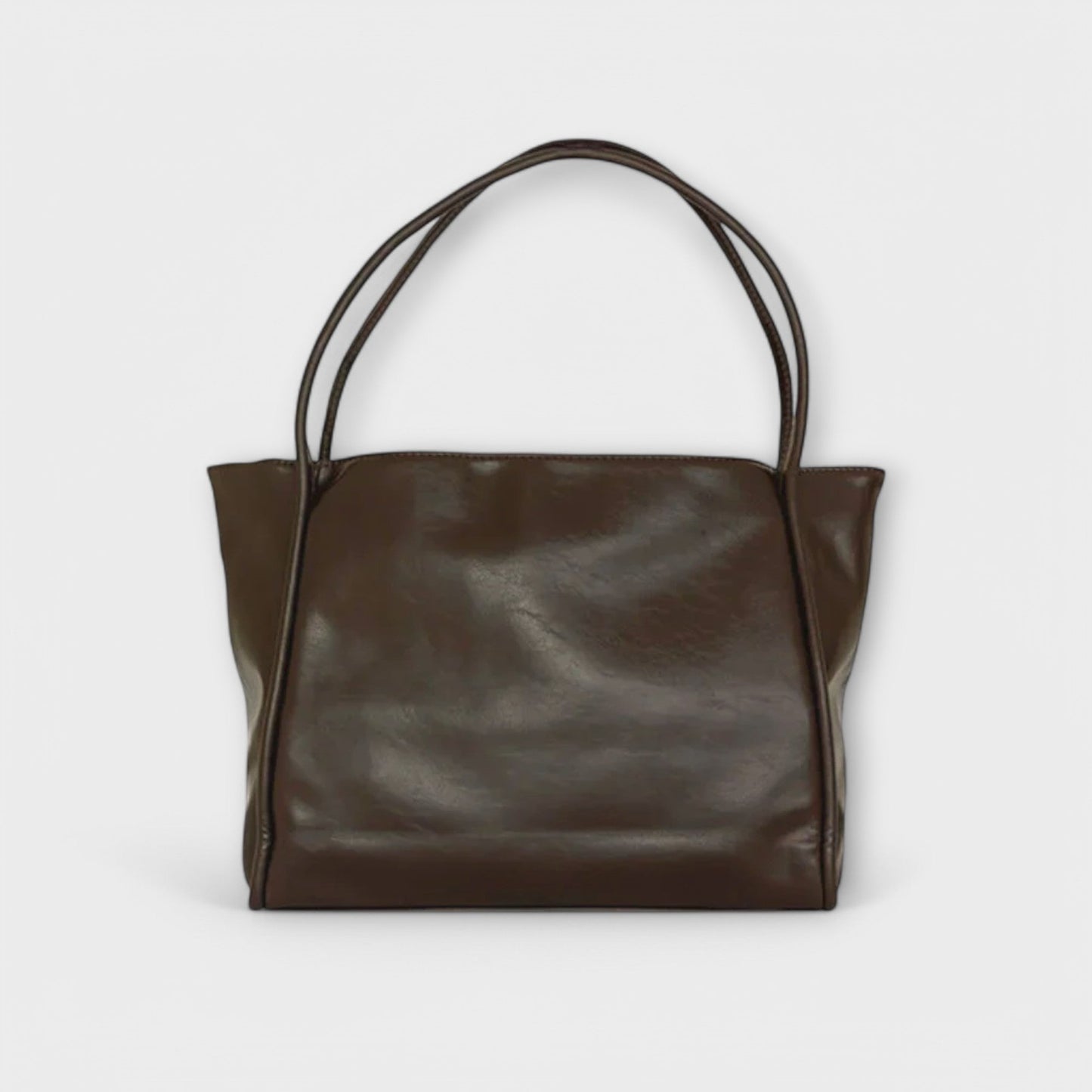 Elegante Handtasche für Damen mit geräumigem Innenraum