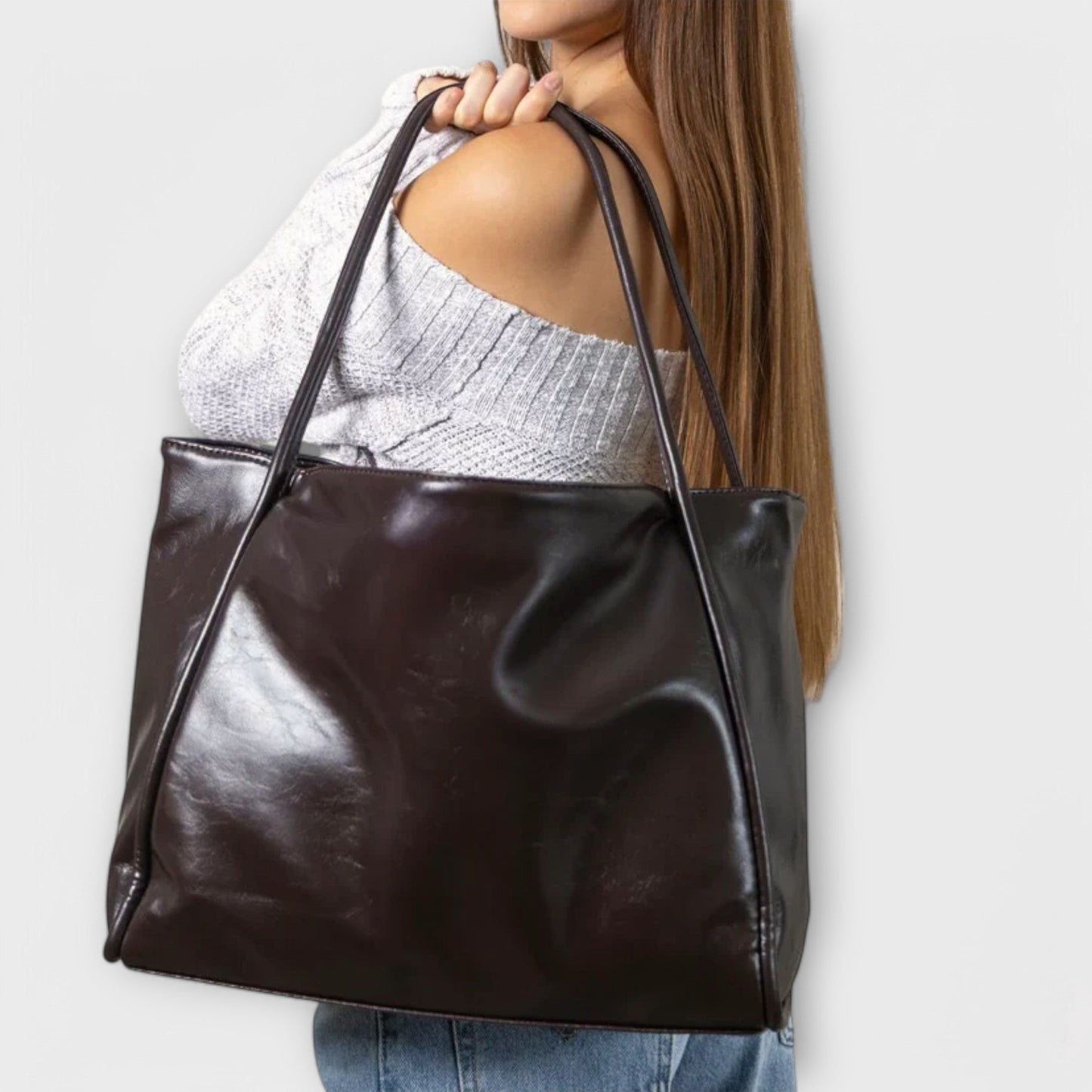 Elegante Handtasche für Damen mit geräumigem Innenraum