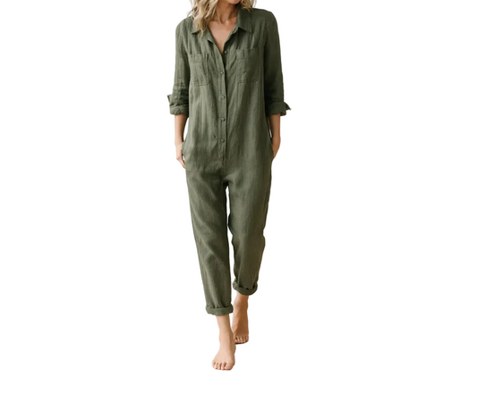 Combinaison femme coupe classique décontractée avec patte de boutonnage et col