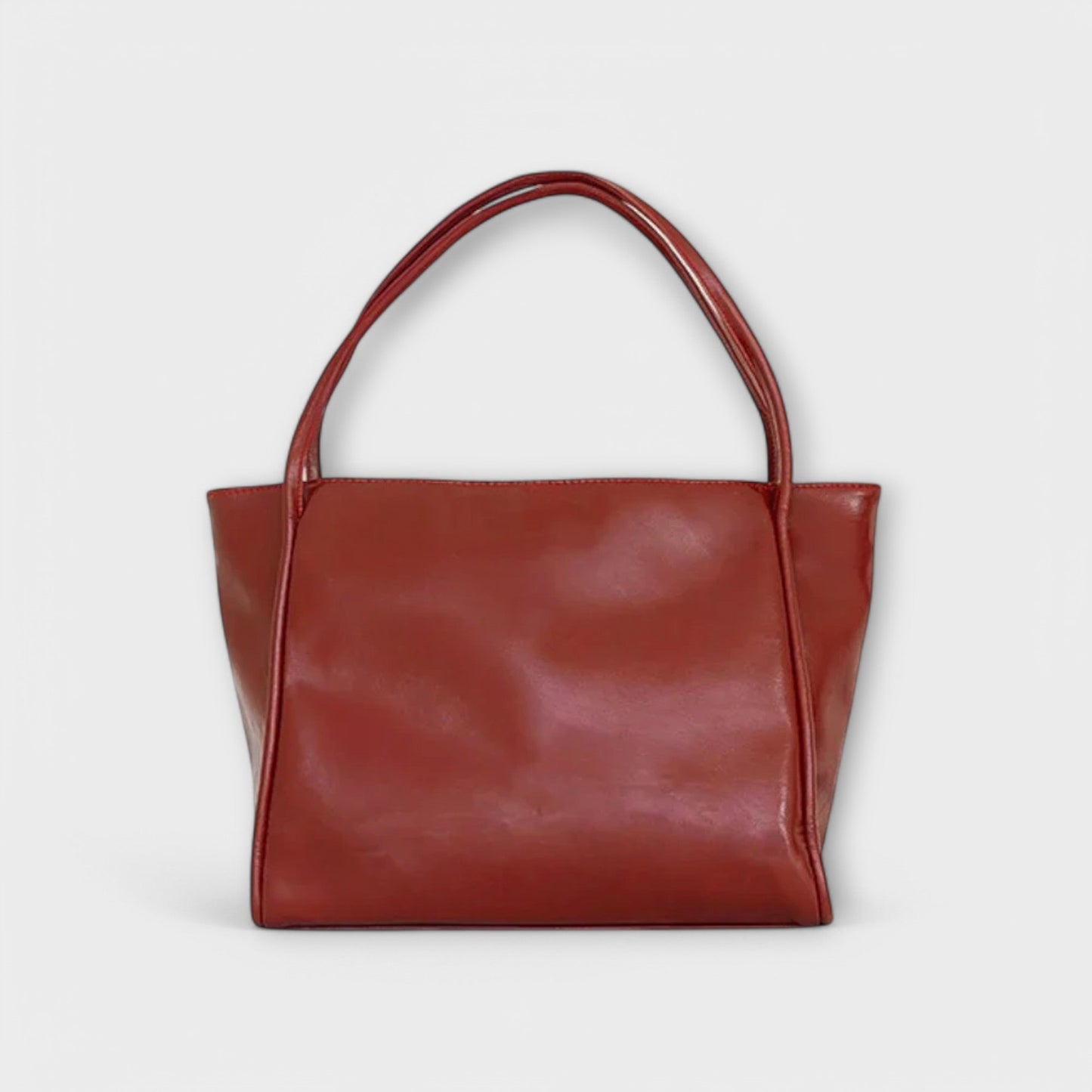 Elegante Handtasche für Damen mit geräumigem Innenraum