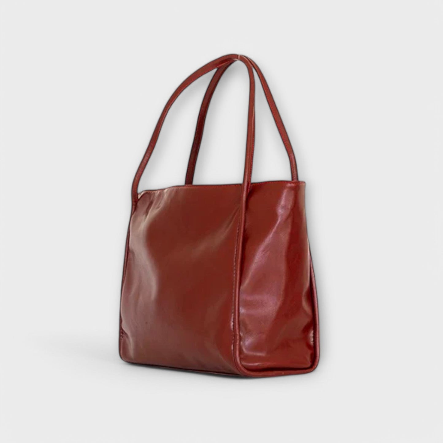 Elegante Handtasche für Damen mit geräumigem Innenraum