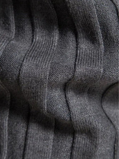 Rollkragen Strickpullover von Cross & Crown