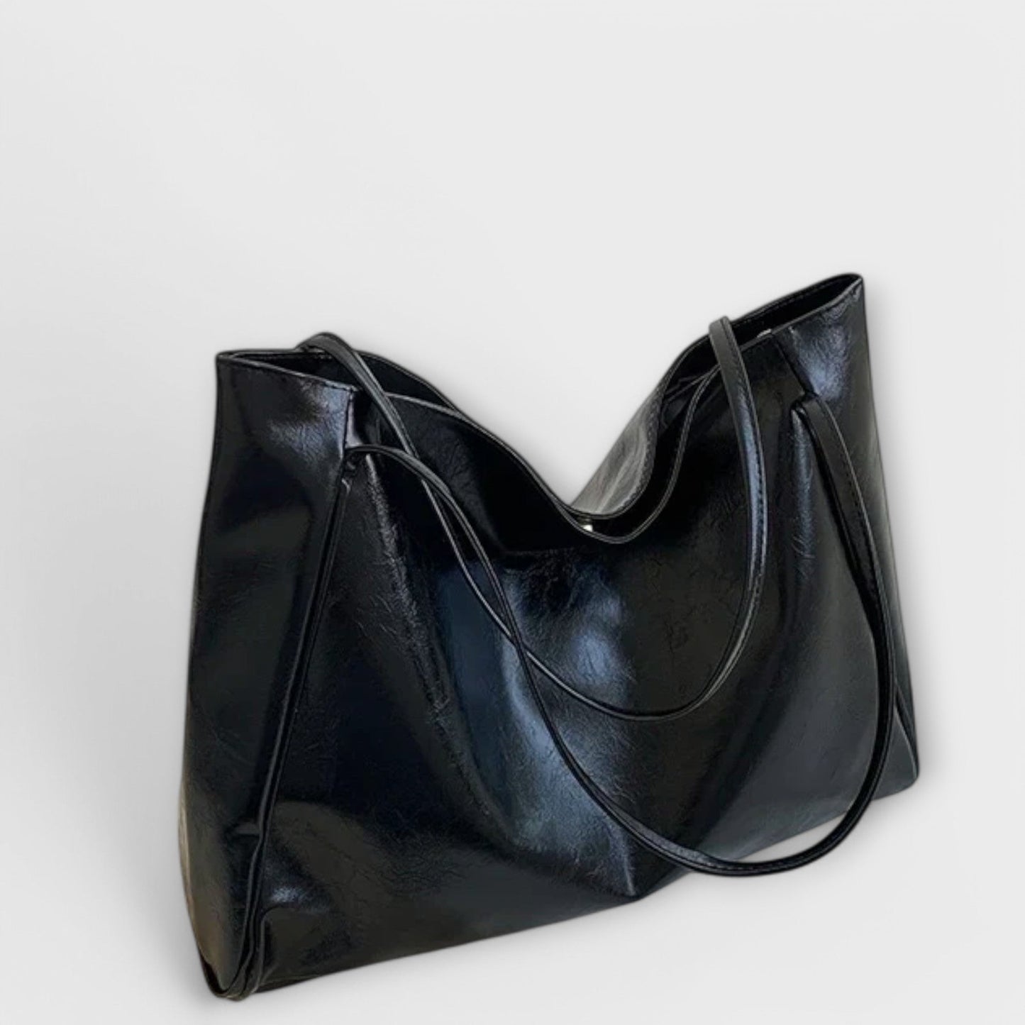 Elegante Handtasche für Damen mit geräumigem Innenraum